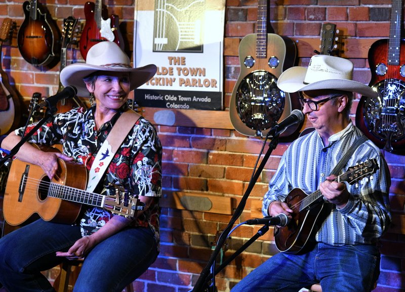 Juni Fisher, Ernie Martinez
