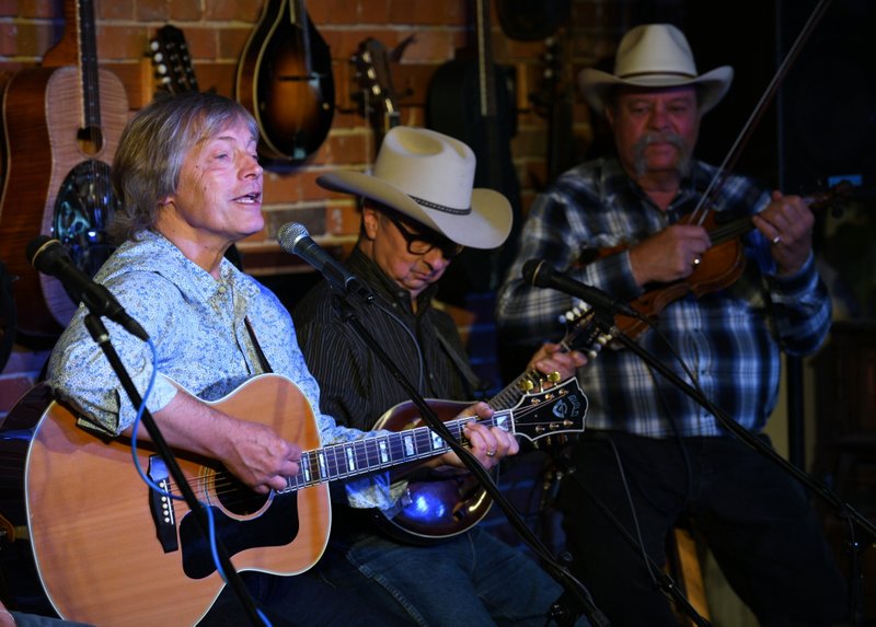 back: Johnny Neill, Jon Chandler, Greg Hartley, Mark Cormican;  Front: Randy Chavez, Ernie Martinez